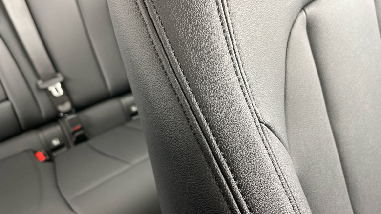 BMW 3 Series 320i SE 4dr Step Auto Petrol Saloon